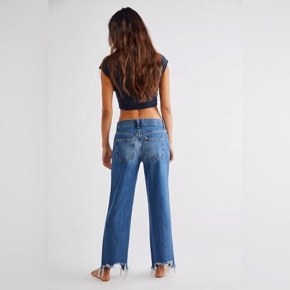 NWT FREE PEOPLE Maggie Mid Rise Straight Jeans Size 25 - Picture 2 of 7